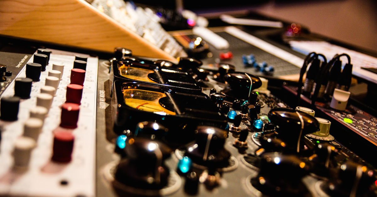 Automated Online Mastering — Stepping Forward or Stepping Back?