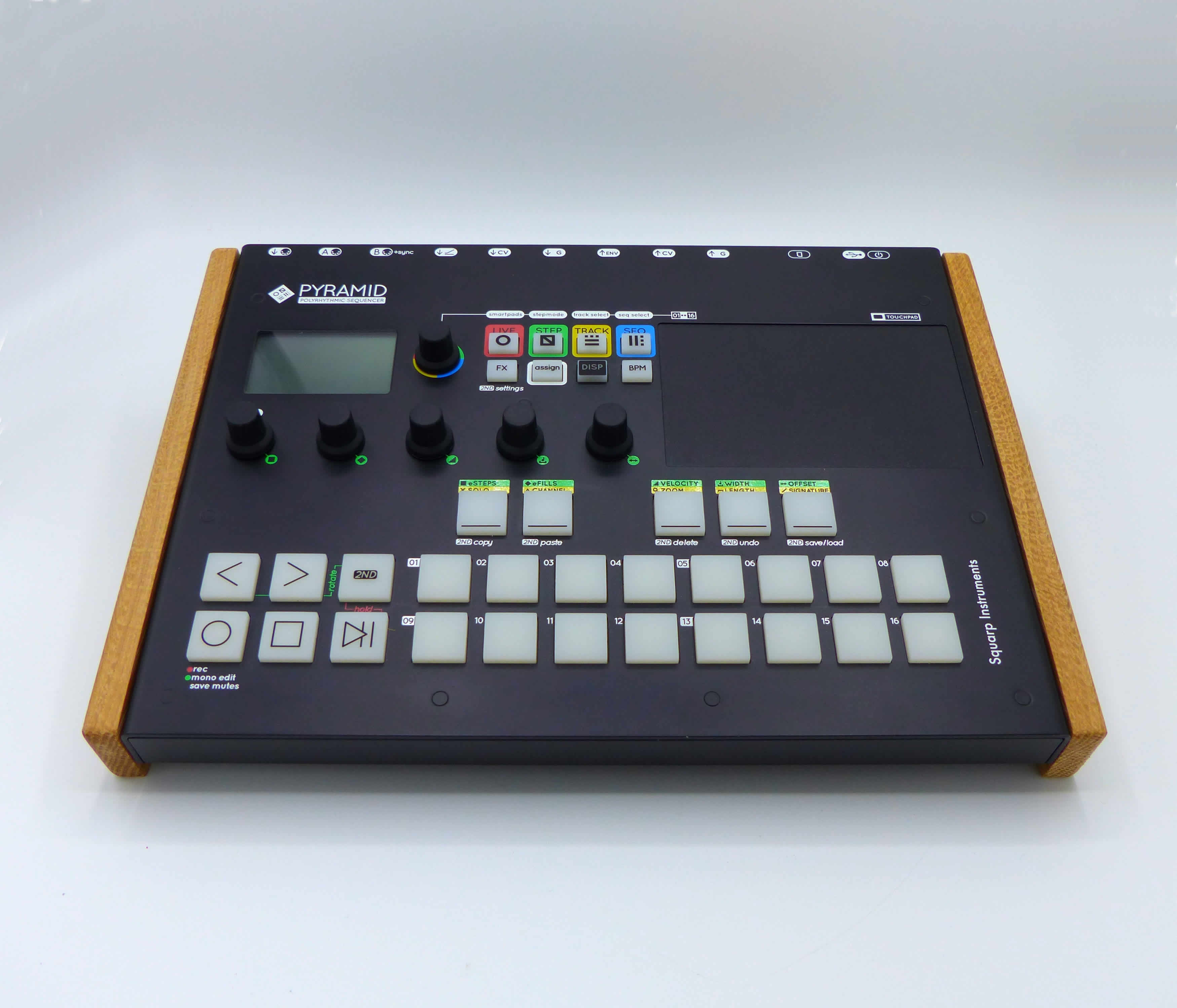 Review: Pyramid mk2 Sequencer by Squarp