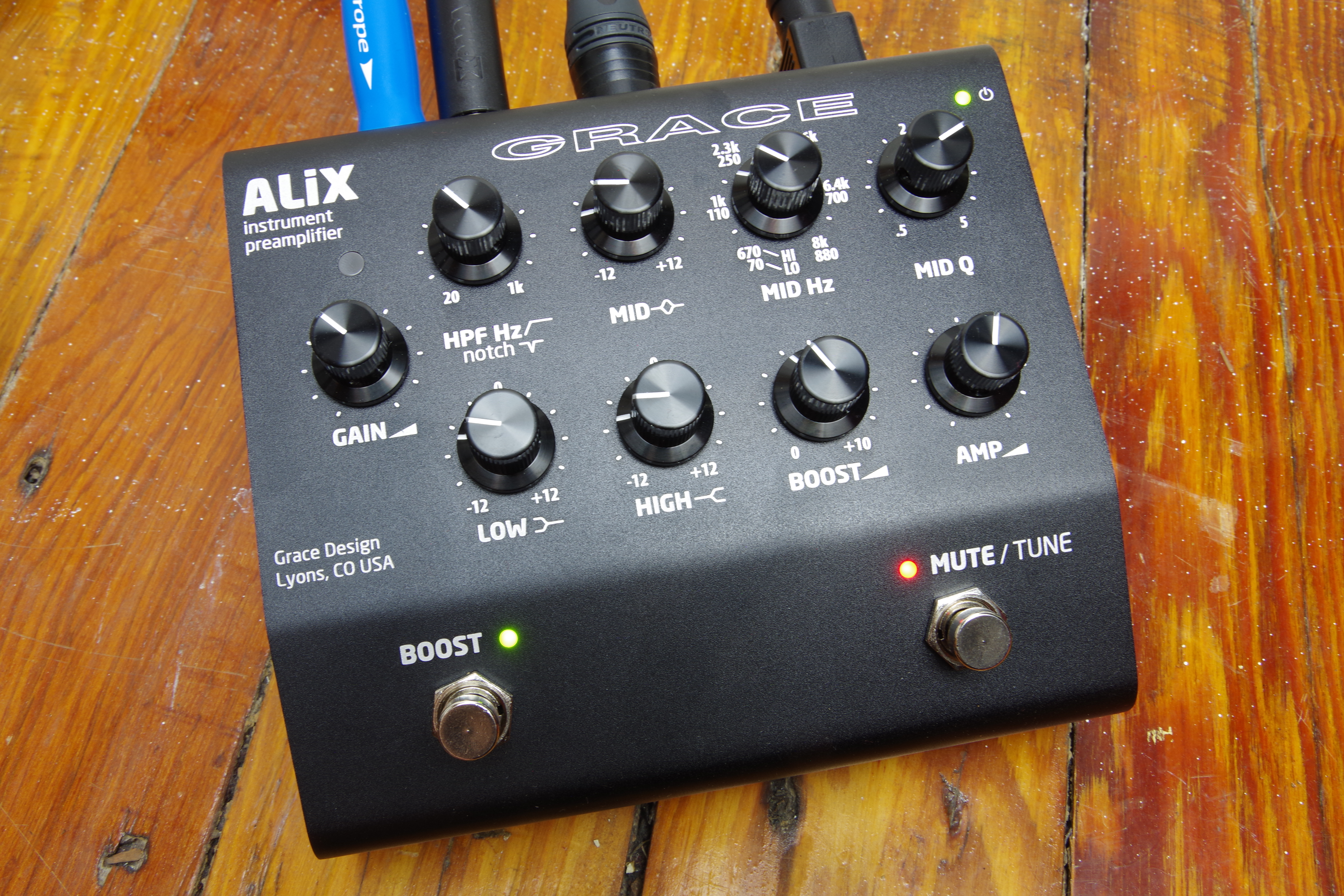 The Complete Guide to DI Boxes for Recording and Live Performance